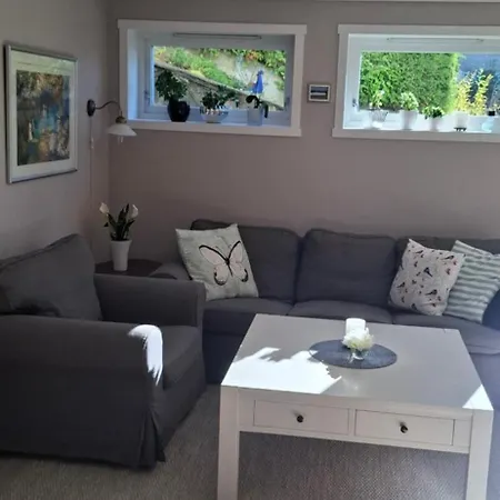Cozy And Spacious With Its Own Outdoor Area Leilighet *